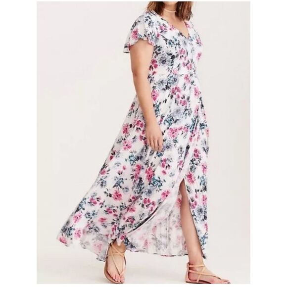 Torrid Plus Size 2 Floral Maxi Dress V-Neck Flutter Sleeve Spring - Picture 1 of 7